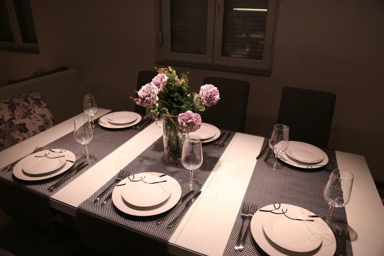 Booking Zadar Villa Franov With Pool, 10 Min From The Old Town Of Zadar Exterior photo