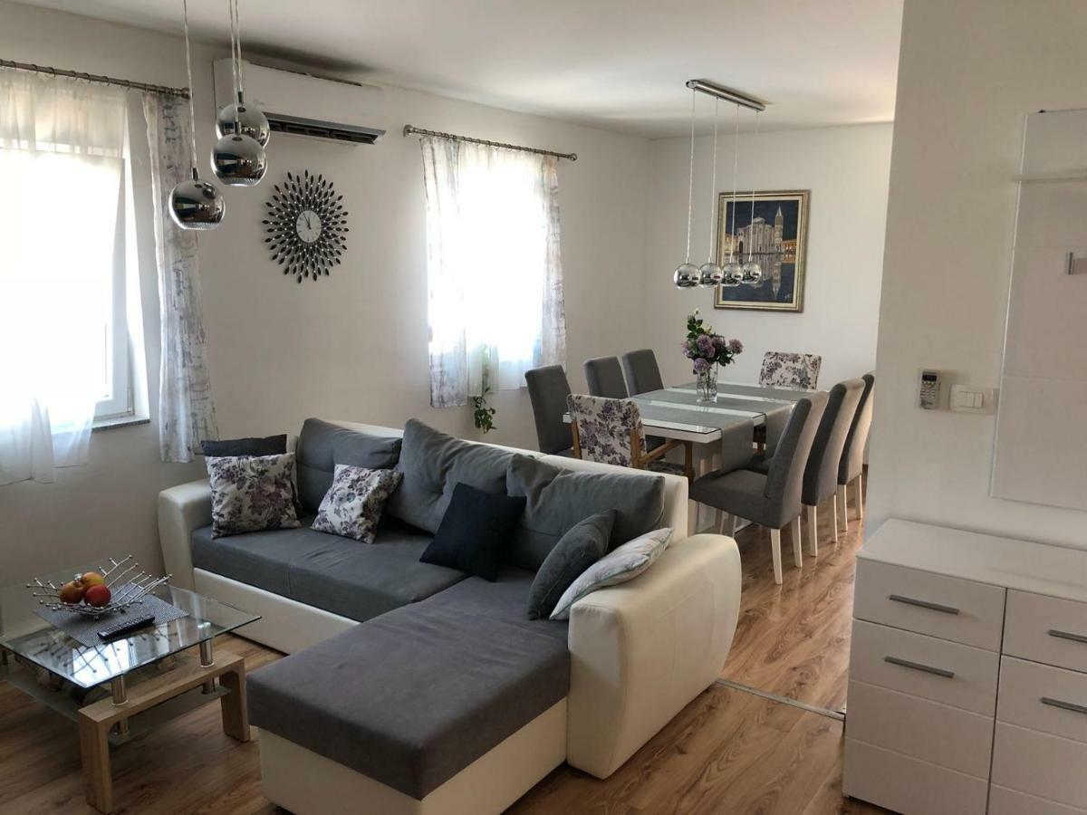 Booking Zadar Villa Franov With Pool, 10 Min From The Old Town Of Zadar Exterior photo